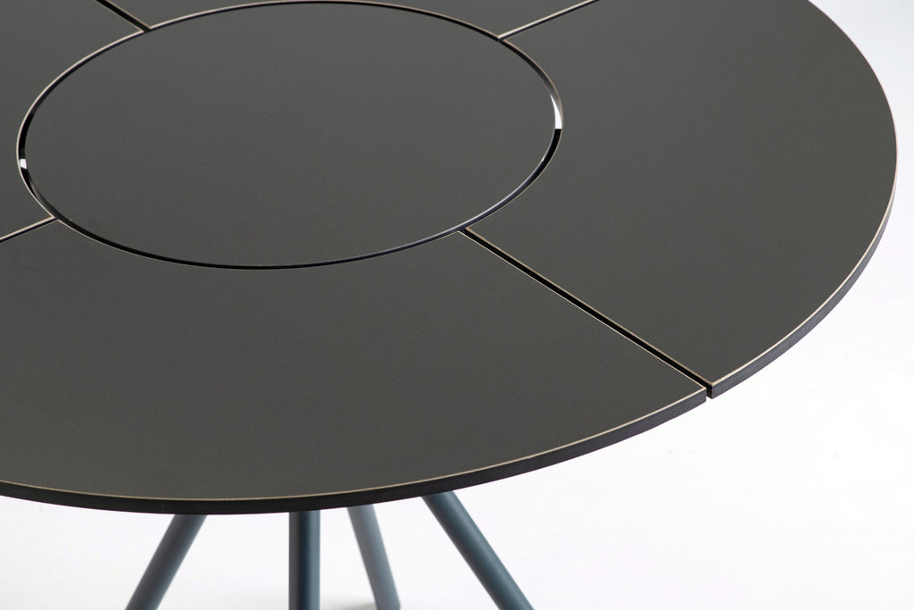 Gartentisch Detailaufnahme Tischplatte modernes Design