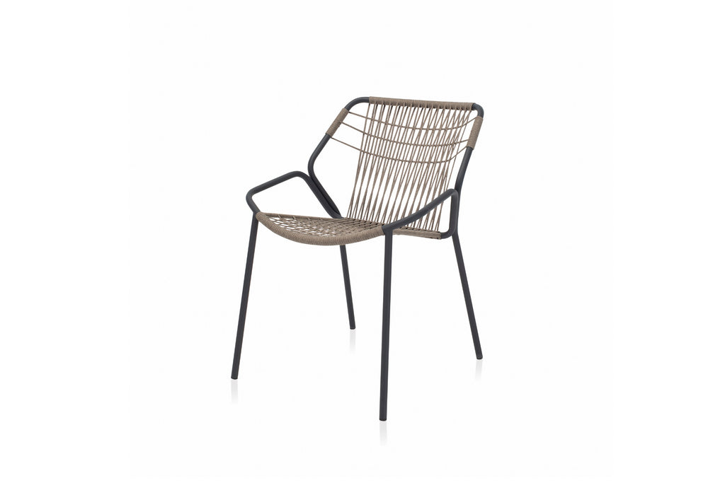 KAPUA Designer Gartenstuhl von GARDA – Seitenansicht