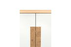 Detailaufnahme der Holzstruktur des Highboards
