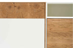Detail der Holzmaserung und MDF-Elemente des Sideboards