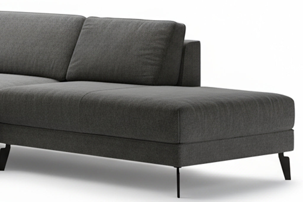 Detailansicht von Chaiselongue und weichen Rückenpolstern