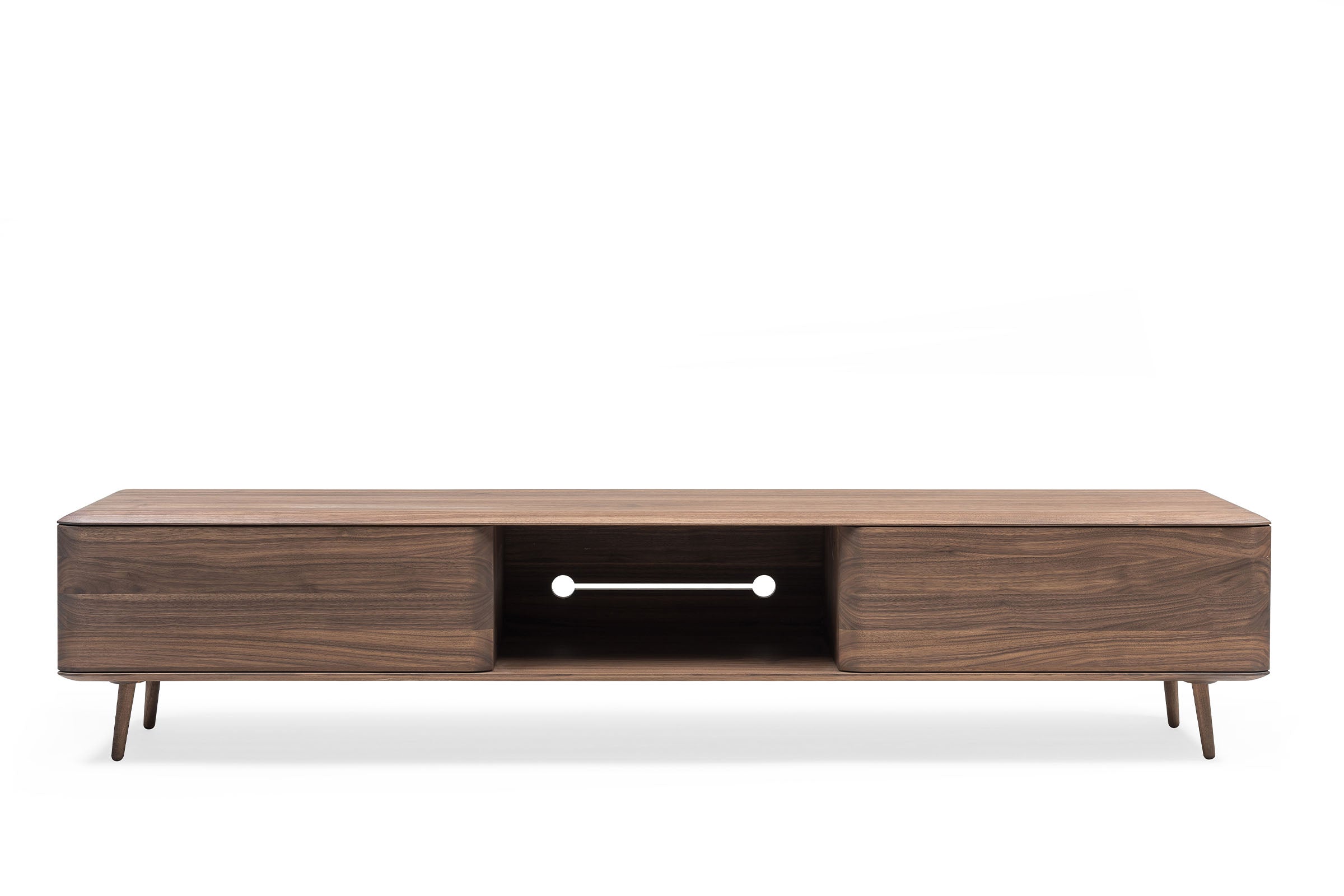 MALIN Lowboard aus Massivholz mit Holzbeinen und Nische - SOLIDMADE | Design Furniture