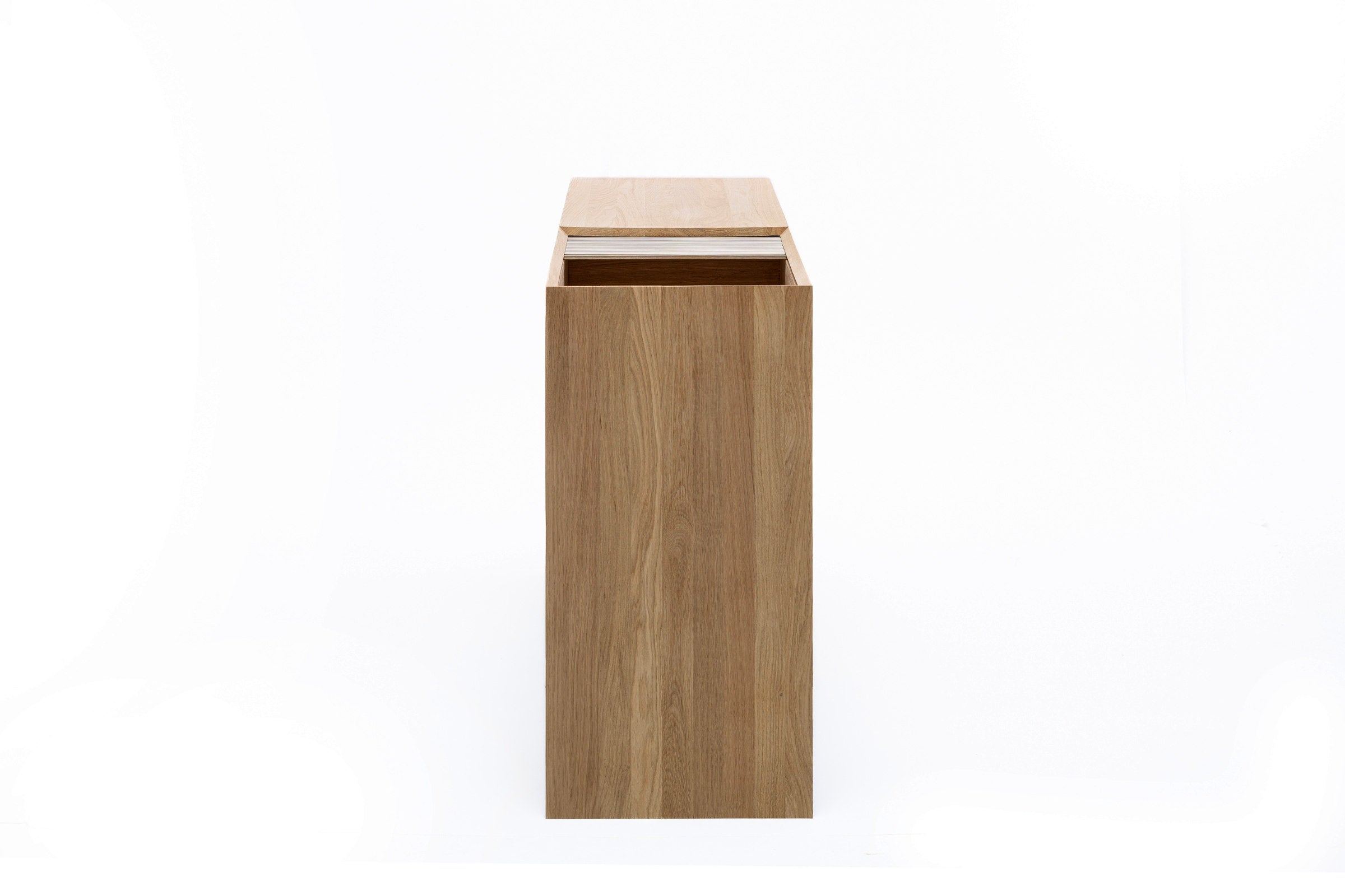 Sideboard von Woak in Seitenansicht