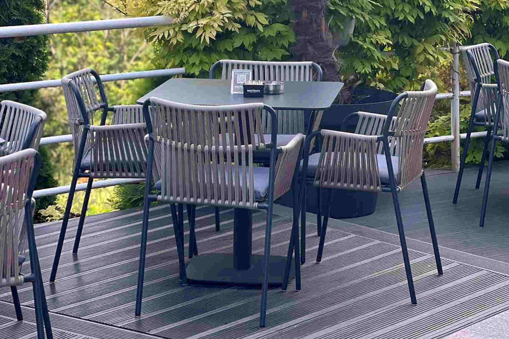 Gartenmöbel Set – Tisch mit Gartenstühlen modern