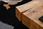 Detailansicht des TYKO Couchtischs mit sichtbaren Holzmaserungen
