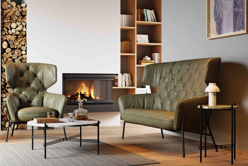 VIGO Designersofa in gemütlicher Atmosphäre mit Kaminfeuer