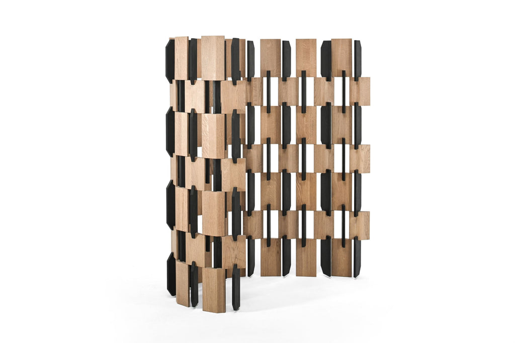 er WEDGE Designer Paravent in einer modularen Anordnung, ideal als stilvolle Raumtrennung