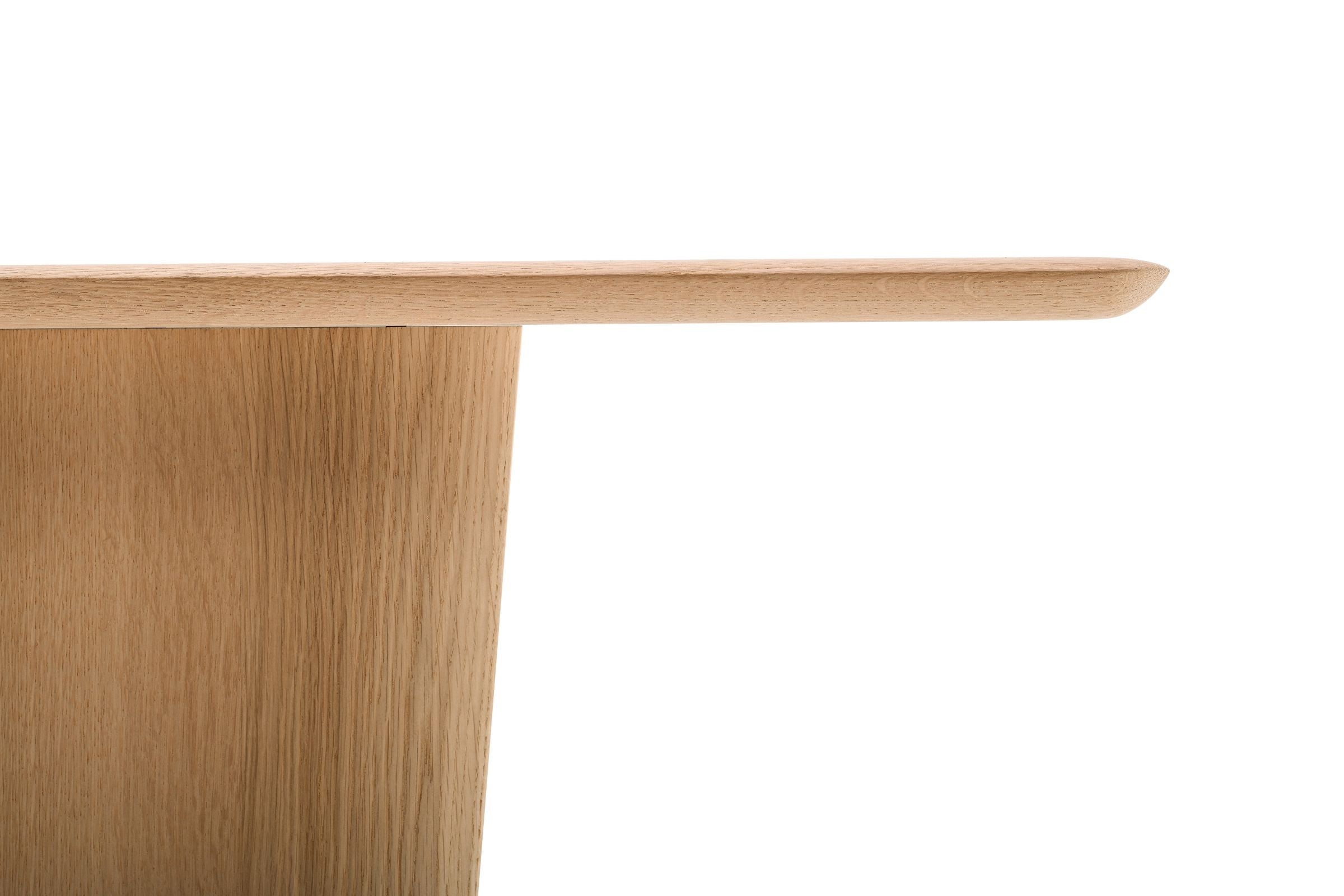 Nahe Ansicht der Konsole von Woak, massives Eichenholz und rundes Design